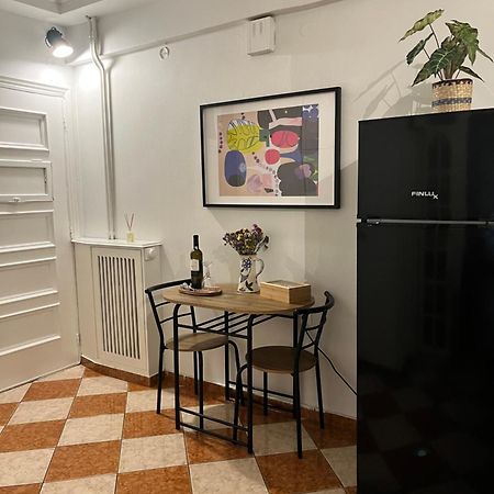 Quiet Apartment With Garden View In Kolonaki Athen Eksteriør bilde