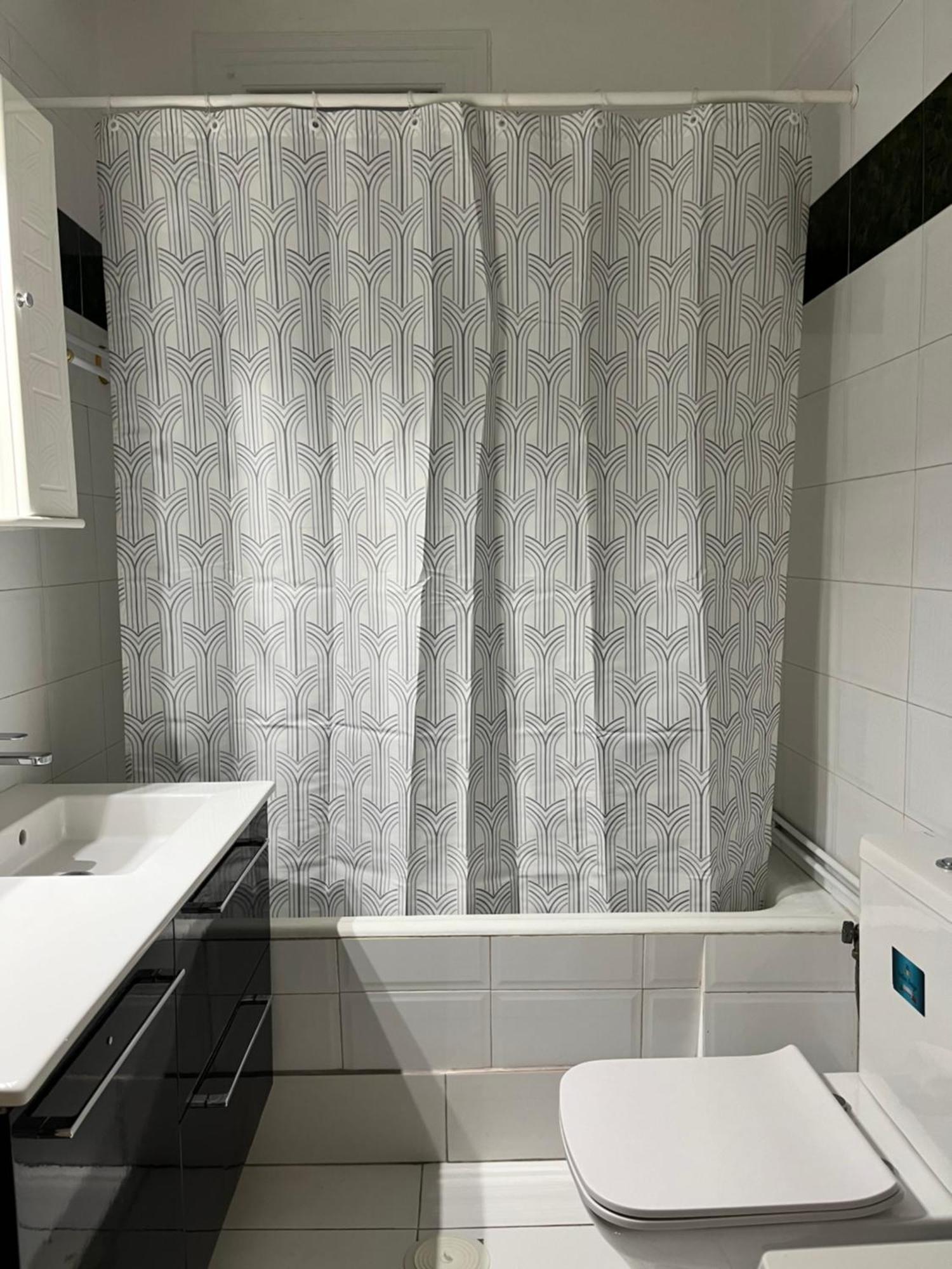 Quiet Apartment With Garden View In Kolonaki Athen Eksteriør bilde