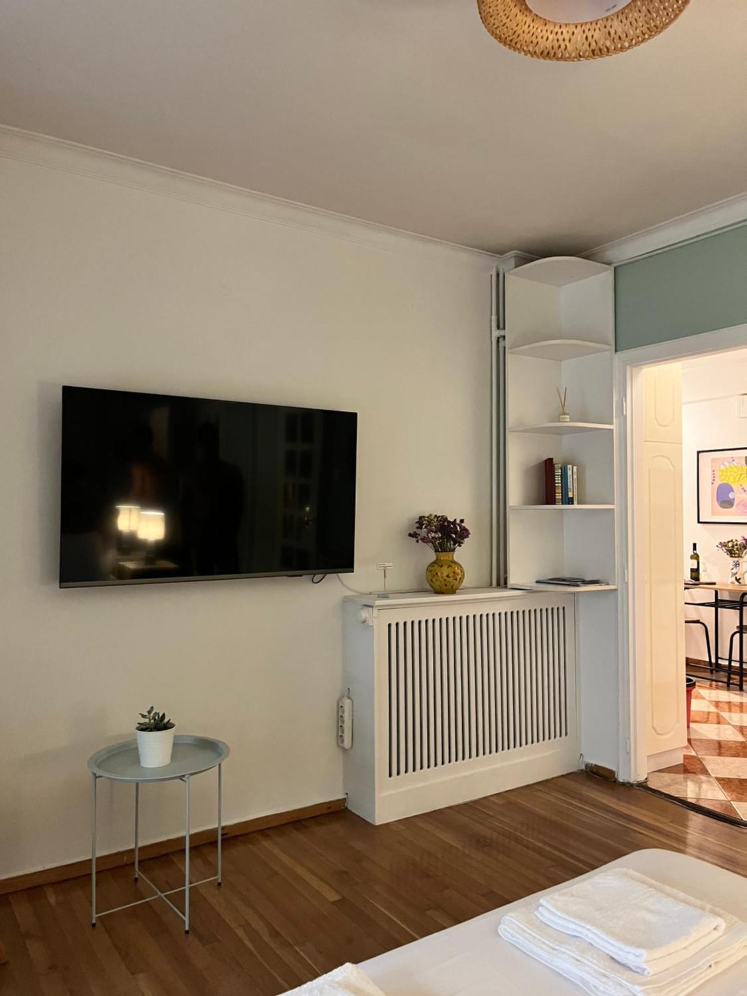 Quiet Apartment With Garden View In Kolonaki Athen Eksteriør bilde